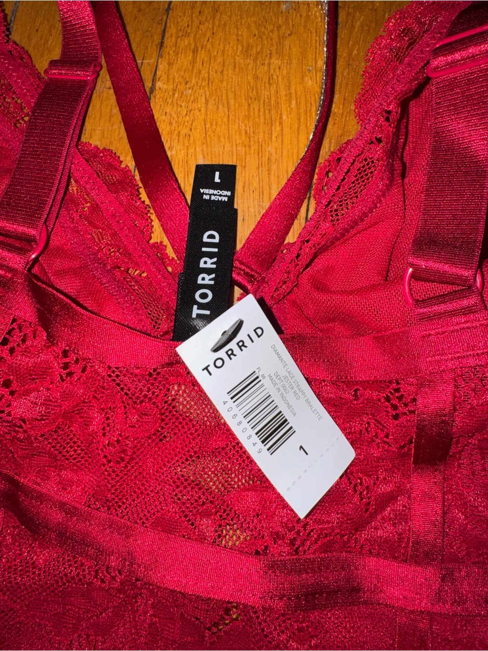 Torrid Diamante Lace Strappy Bralette in Jester Red Size 1X NEW - Picture 5 of 5